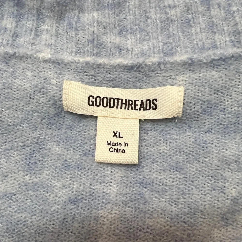 Women's V-Neck Sweater - Light Baby Blue